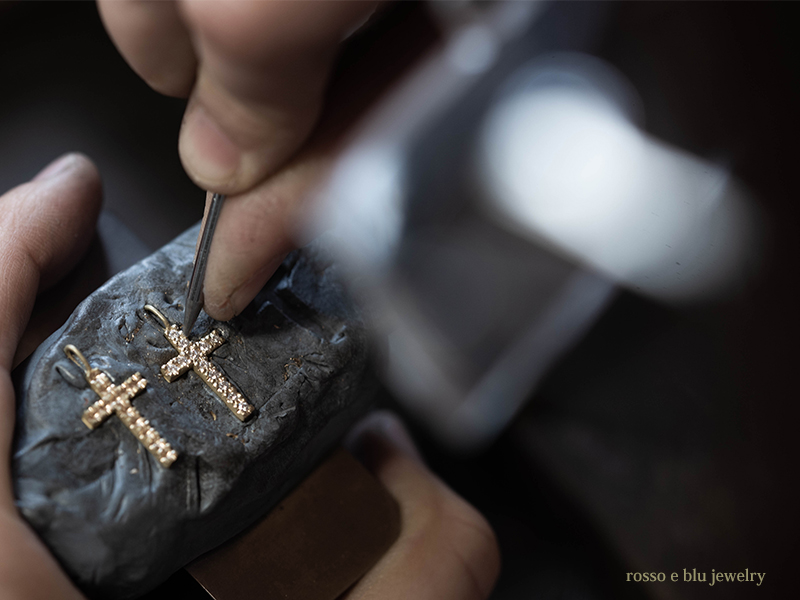 ロッソエブルージュエリー