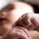 出産祝いに人気急上昇！赤ちゃんのお守りベビーリング